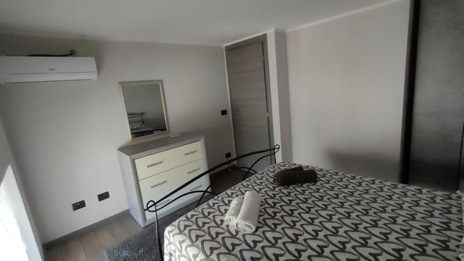 Louis Home Szirakúza Kültér fotó